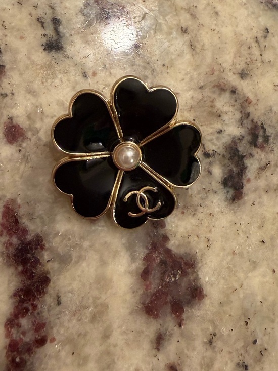 CHANEL Accessories - Chanel Zipper Pull